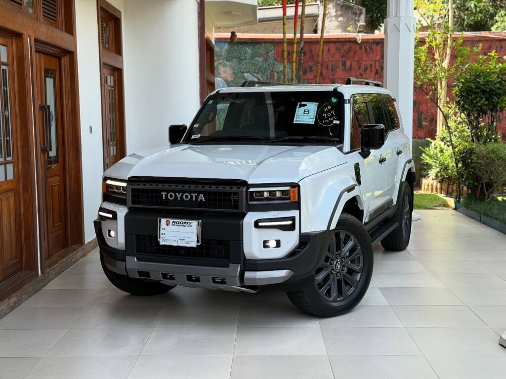 Toyota Land Cruiser Prado 250 ZX Turbo Diesel Pearl White Front View