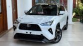 Toyota Yaris Cross 1.5L Hybrid SUV front view in Sri Lanka